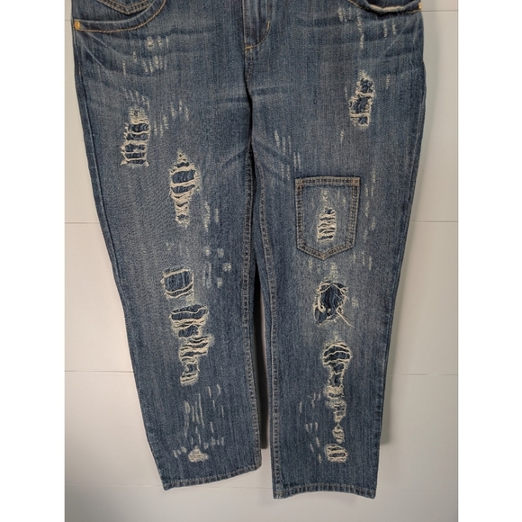 NWOT BGBG MaxAzria Gina Distressed Jeans Size 30 - Picture 5 of 8